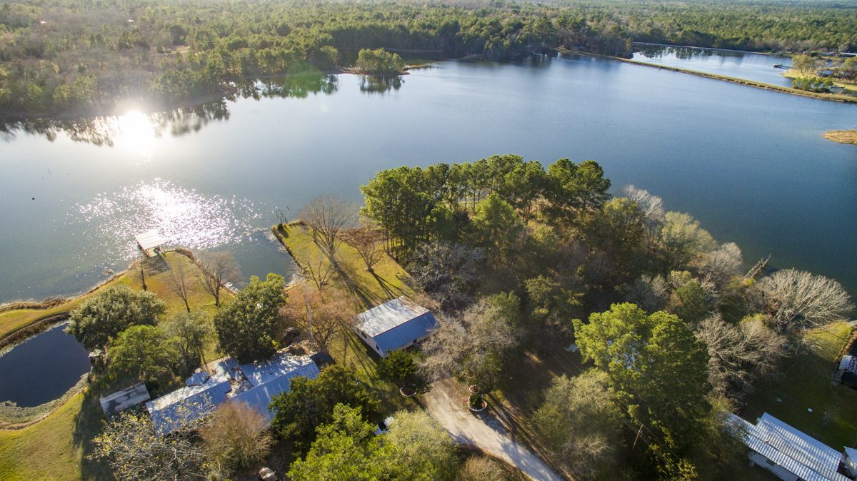 42 Horseshoe Lake Drive | Lakefront! | HomeLand Properties